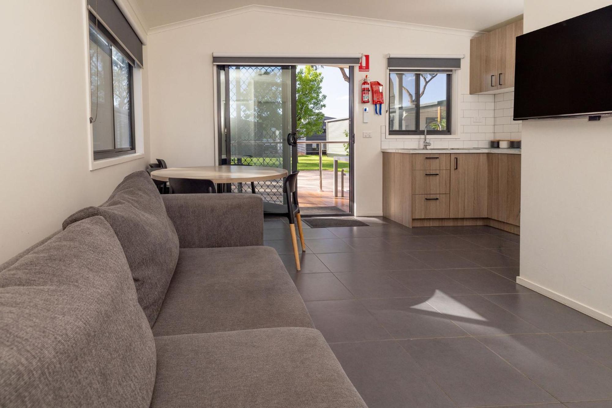 Big4 Renmark Riverfront Holiday Park Bagian luar foto