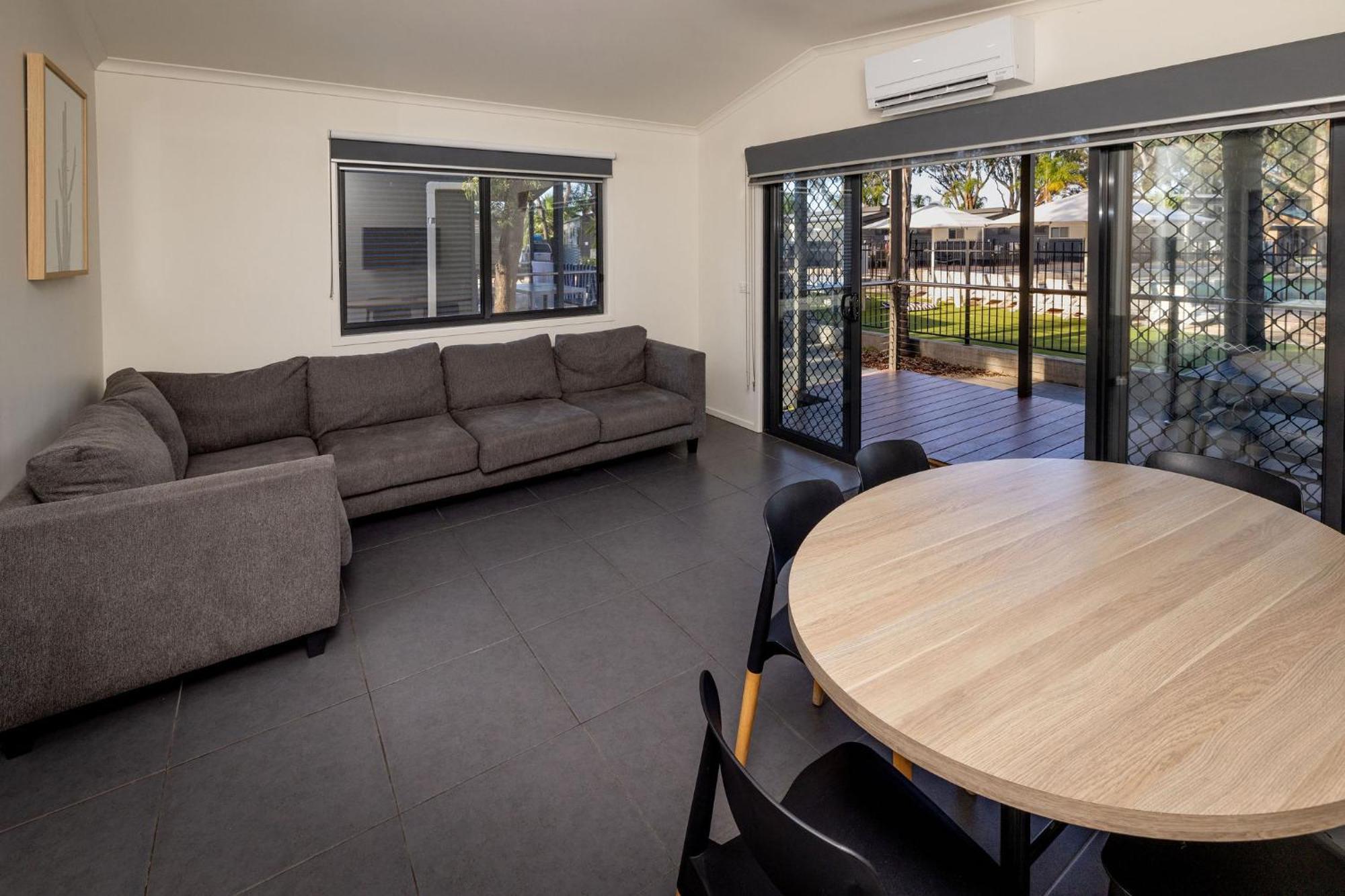 Big4 Renmark Riverfront Holiday Park Bagian luar foto